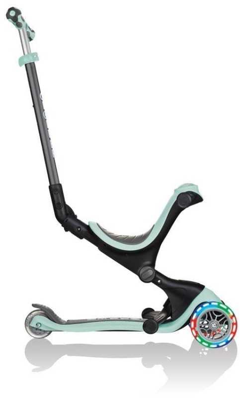 Globber GO-UP Deluxe Fantasy Lights -  wielofunkcyjny jeździk dziecięcy 3w1 | Mint