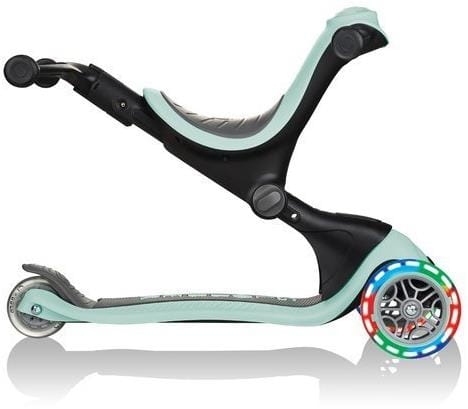 Globber GO-UP Deluxe Fantasy Lights -  wielofunkcyjny jeździk dziecięcy 3w1 | Mint