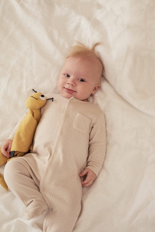 Kid's Concept - Komfortowy kocyk | Pszczoła Bea (EDVIN)