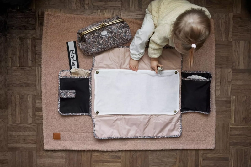 Elodie-Details-Przewijak-Blue-Garden-3.jpg