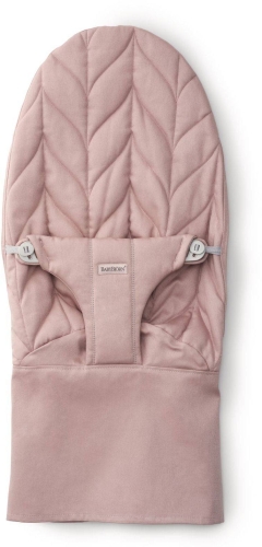 babybjorn-poszycie-do-lezaczka-woven-zgaszony-roz-petal-quilt2.jpg
