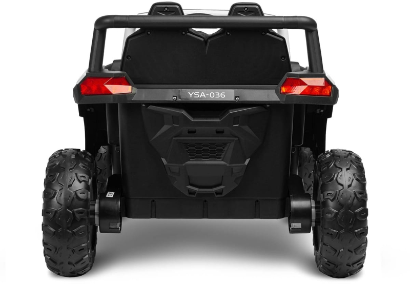toyz-axel-white7.jpg