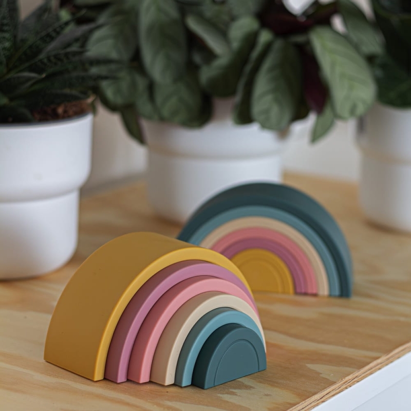 petite-mars-rainbow-ukladanka.jpg