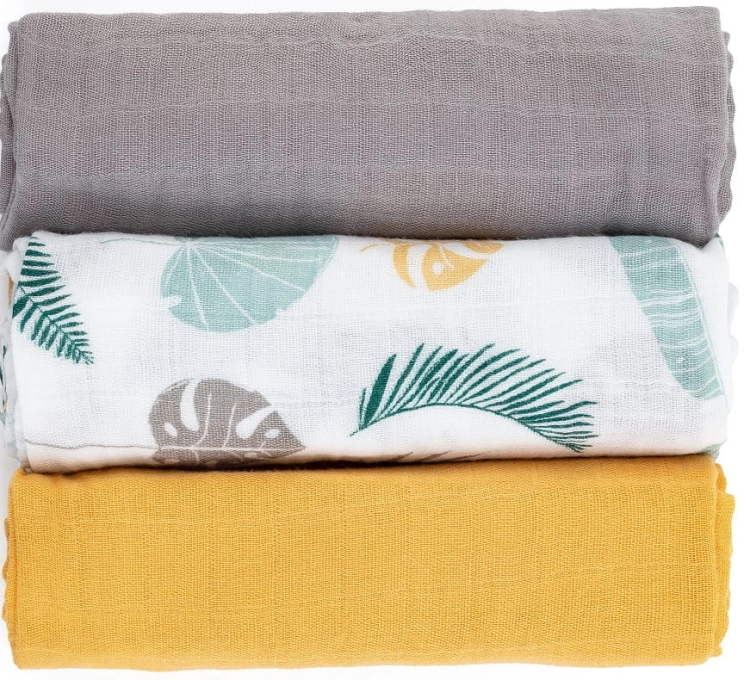 petite-mars-moussy-ochre-leaves.jpg