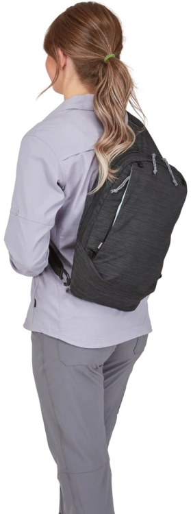 Thule_Sapling_SlingPack_black-4.jpg