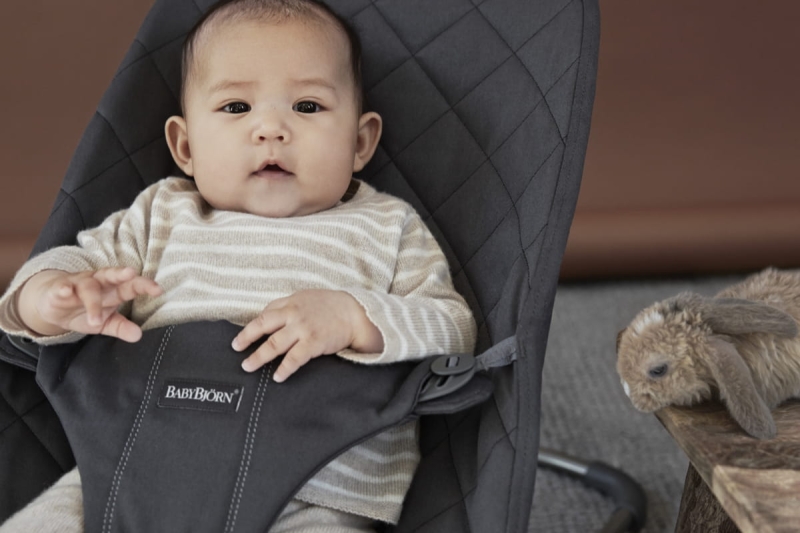 BABYBJORN-BLISS-Woven-Antracytowy-3.jpg