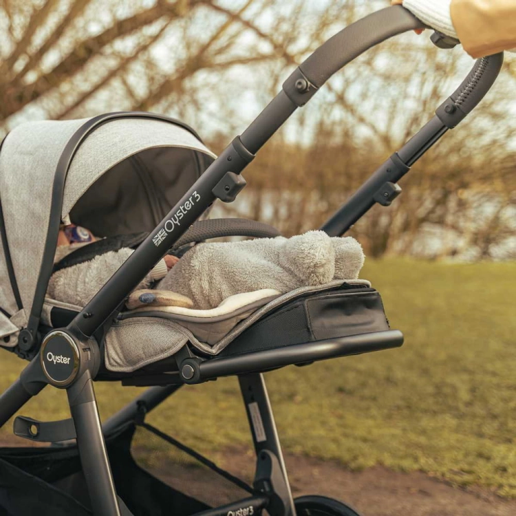 Baby-Style-Oyster-3-zestaw-z-gondolą-Tonic-Grey-6.jpg