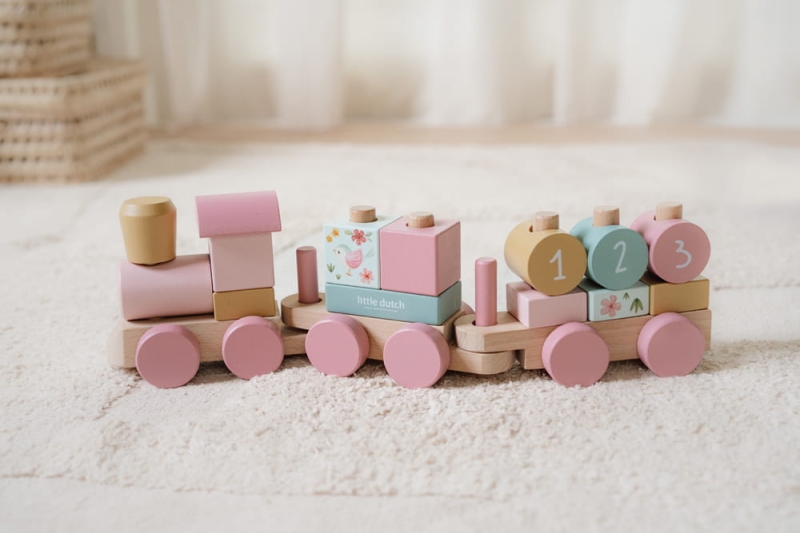 LD7354---Stacking-Train---Fairy-Garden-3.jpg