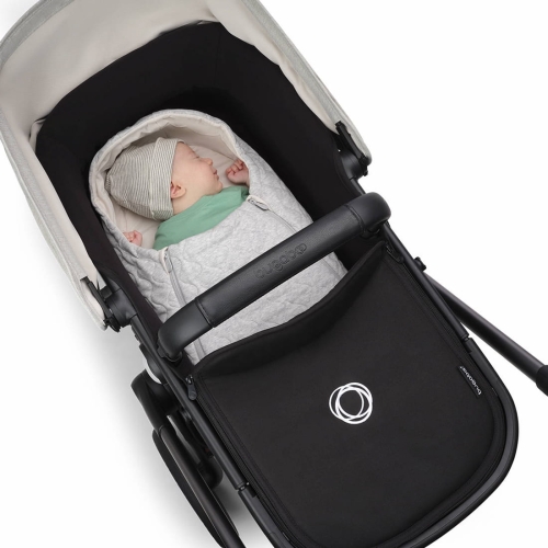 Bugaboo-R-Newborn-Inlay-wkladka-stabilizujaca-dla-noworodka-Light-Grey-2.jpg