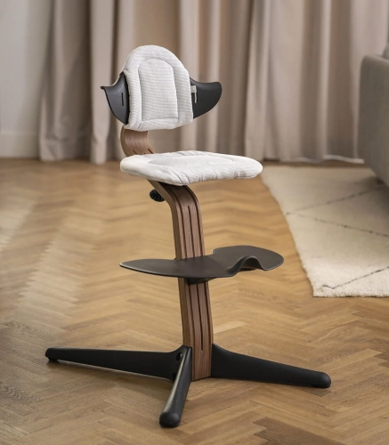Nomi_Walnut-Black_BS_CushNordicGrey-2.jpg