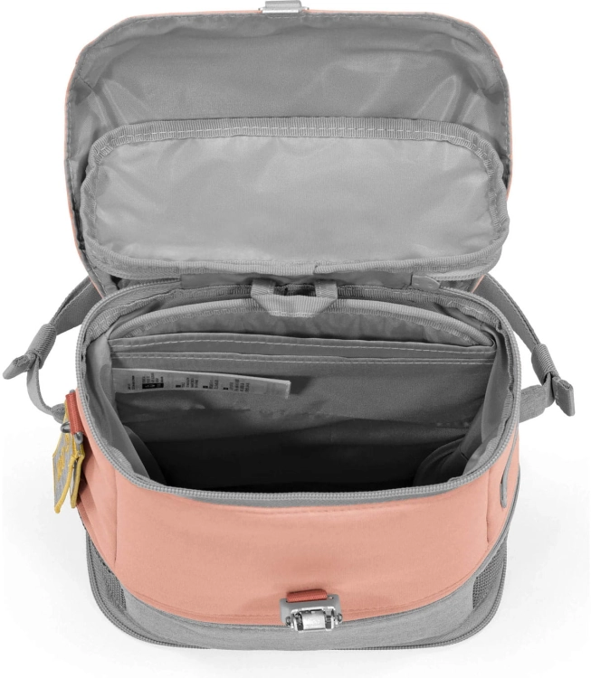 stokke-crew-backpack-coral-pink3.jpg