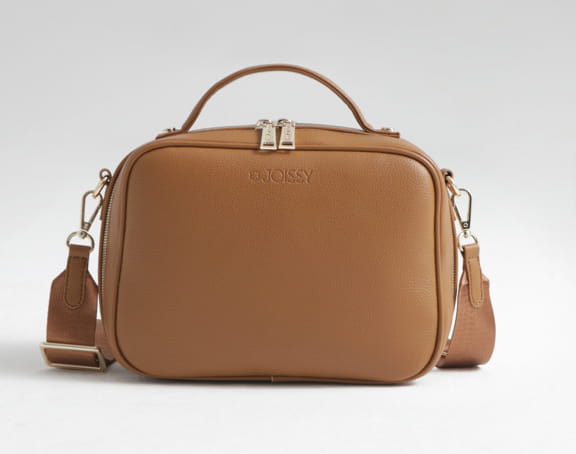 joissy-vera-cross-body-torebka-dla-mamy-organizer-do-wózka-caramel-9.jpg