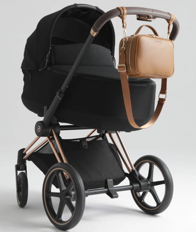 joissy-vera-cross-body-torebka-dla-mamy-organizer-do-wózka-caramel-2.jpg