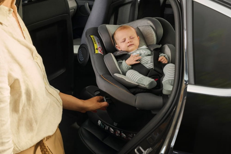 chicco-seat105-fotelik-obrotowy-0-18-2.jpg