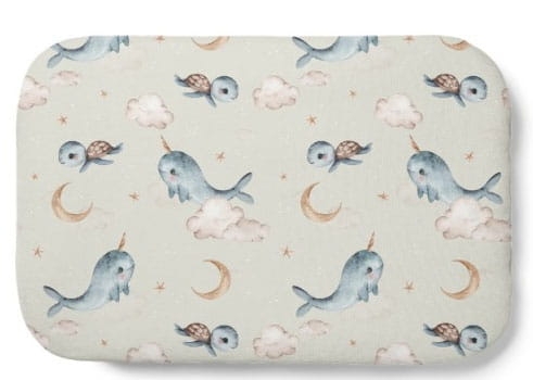 Waldin - poduszka bambusowa z wypełnieniem | Wieloryb Oliwkowy 60x40 cm 