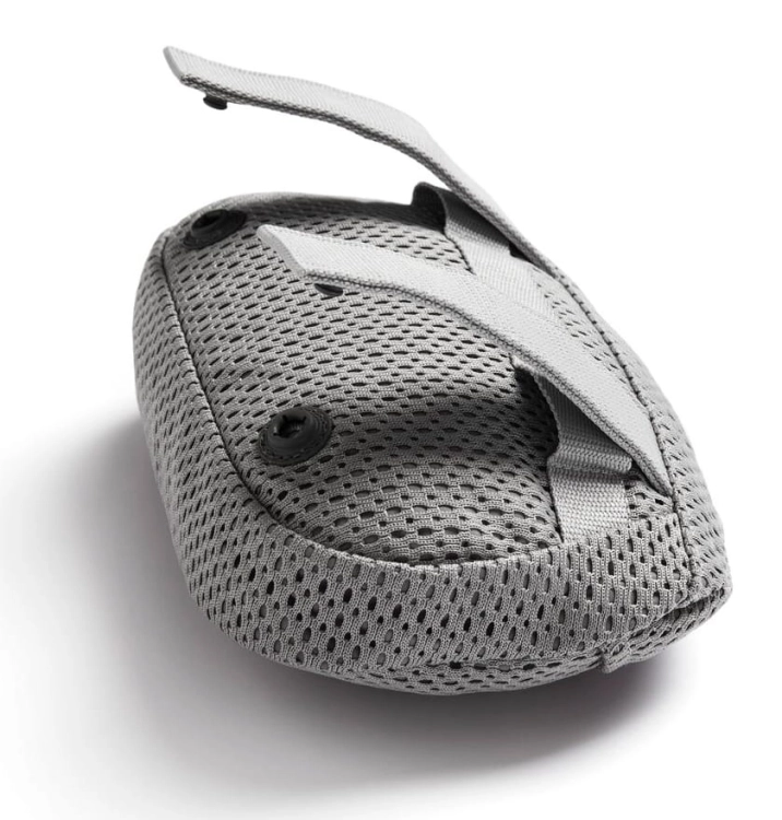 BABYBJORN-nerka-saszetka-do-nosidelka-Mesh-Ciemny-Szary-4.jpg