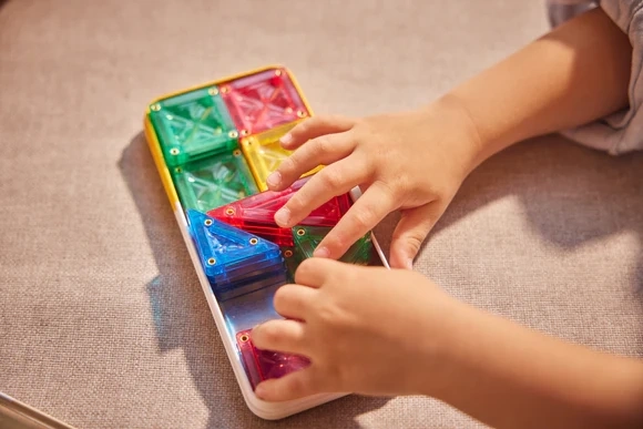 Cleverclixx klock magnetyczne, budowanie, zabawa dla dziecka 1.webp