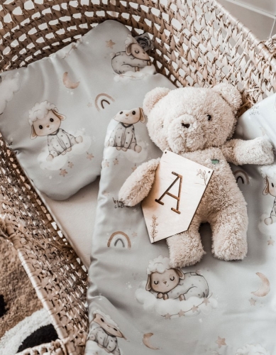 bonjour-cherie-kolderka-bambusowa-z-wypelnieniem-75x100-owieczki2.jpg