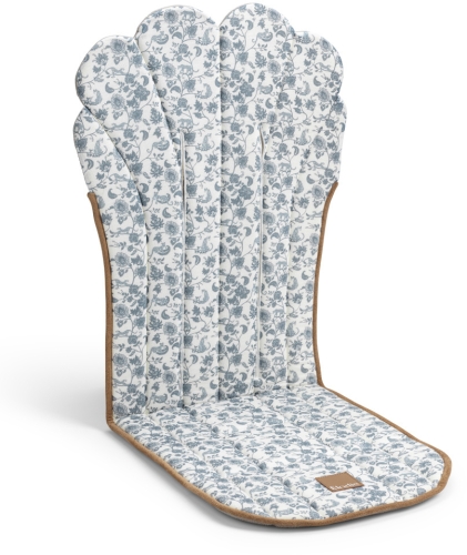 elodie-cosycushion-garden-leo2.jpg