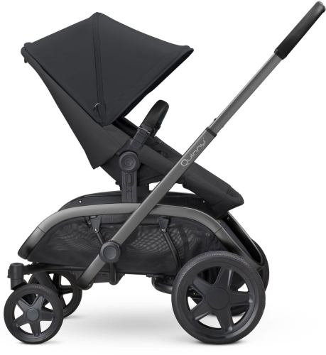 quinny-hubb-mono-003.jpg