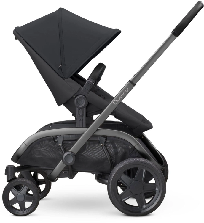 quinny-hubb-mono-003.jpg
