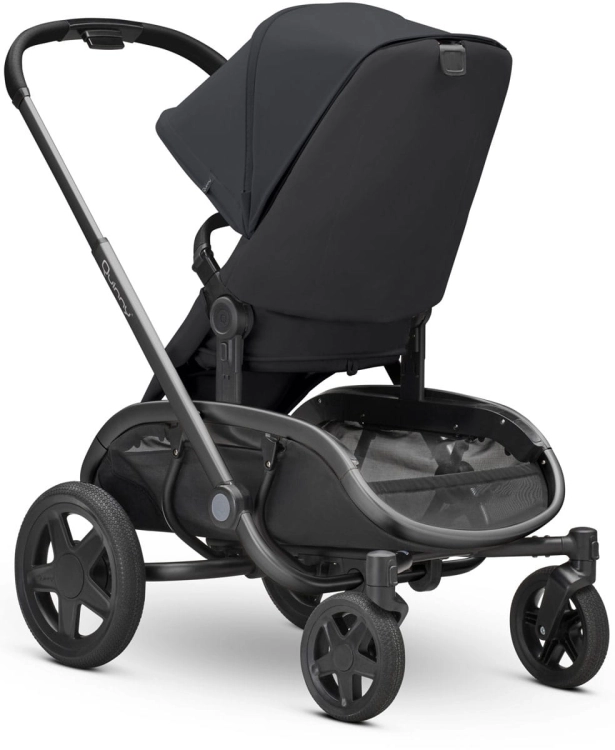 quinny-hubb-mono-005.jpg