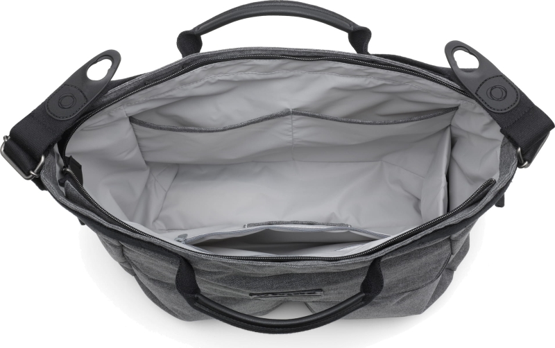 extra-4000-px-PI-bgb-changing-bag-inside.jpg