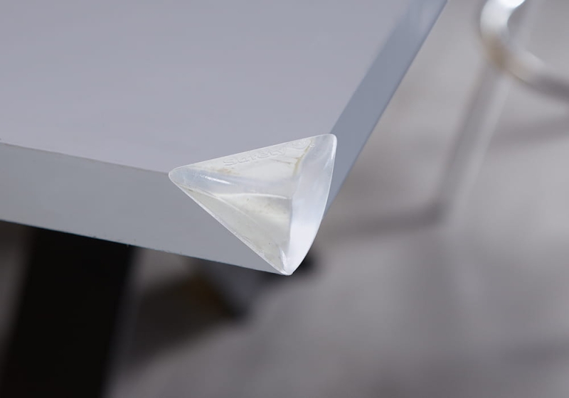 safety1st_homesafety_safetyitem_softcornerguards_2015_insituation.jpg