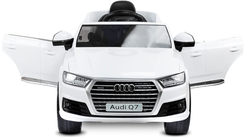 AudiQ7_white_02.jpg