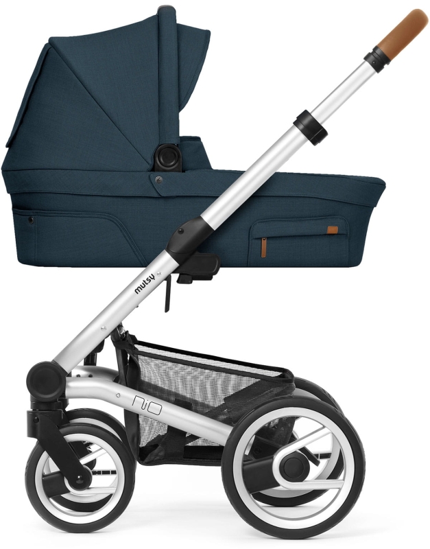 Mutsy-Nio-Adventure-Ocean-Blue-carrycot.jpg