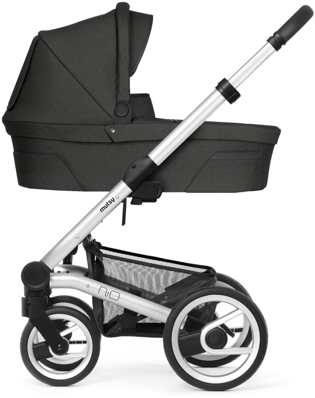 Mutsy-Nio-Explore-Shade-carrycot.jpg