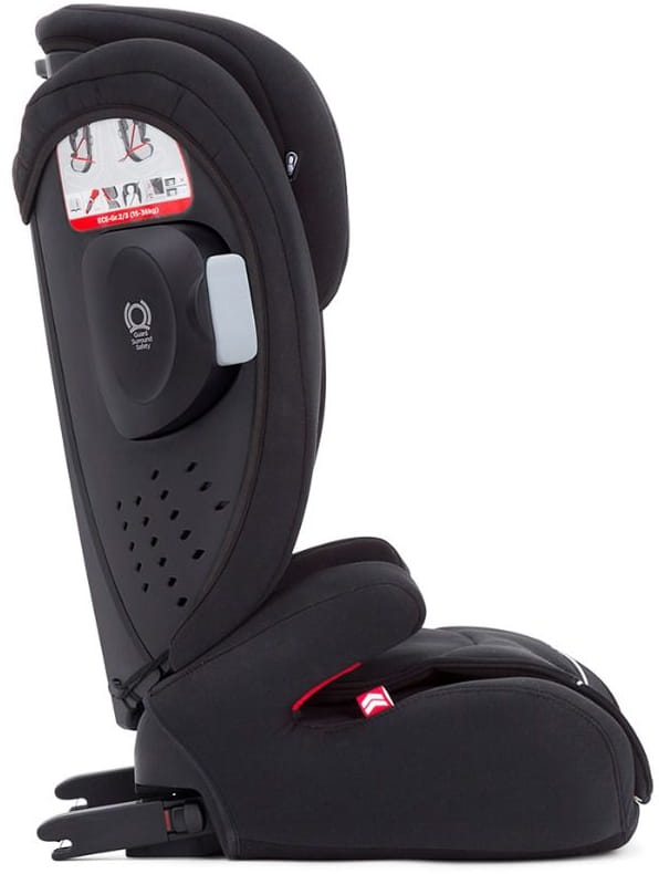 c1034datux000_duallo_tuxedo_rightprofile_cs_cc_web.jpg