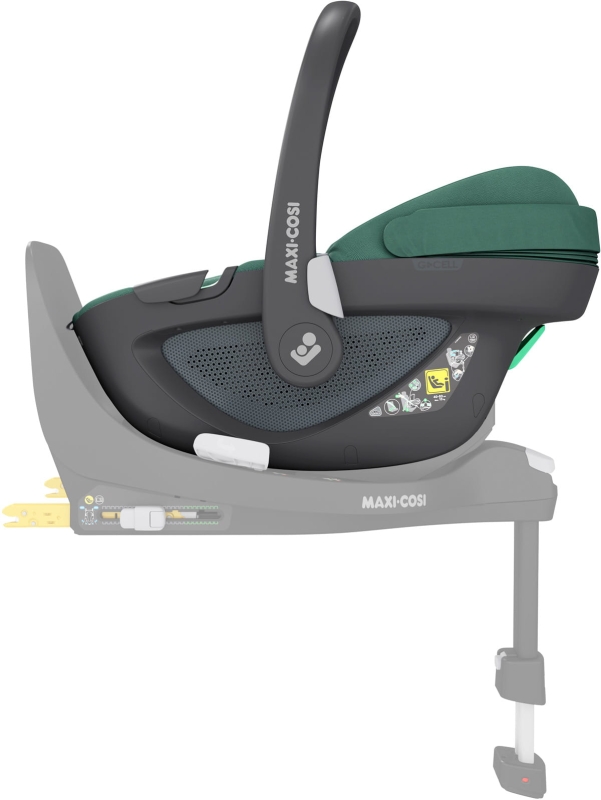 8044047110_2021_maxicosi_carseat_babycarseat_pebble360_green_essentialgreen_withfamilyfix360baserear_side.jpg