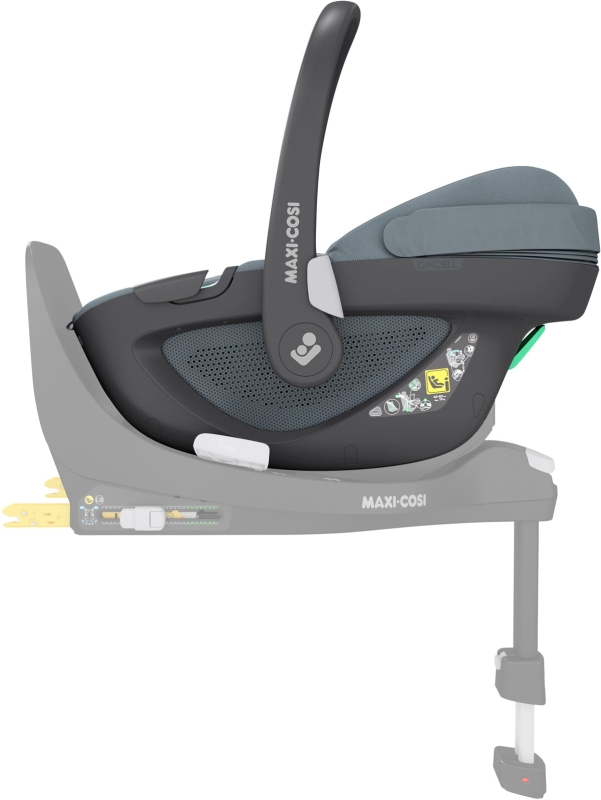 8044050110_2021_maxicosi_carseat_babycarseat_pebble360_grey_essentialgrey_withfamilyfix360baserear_side.jpg