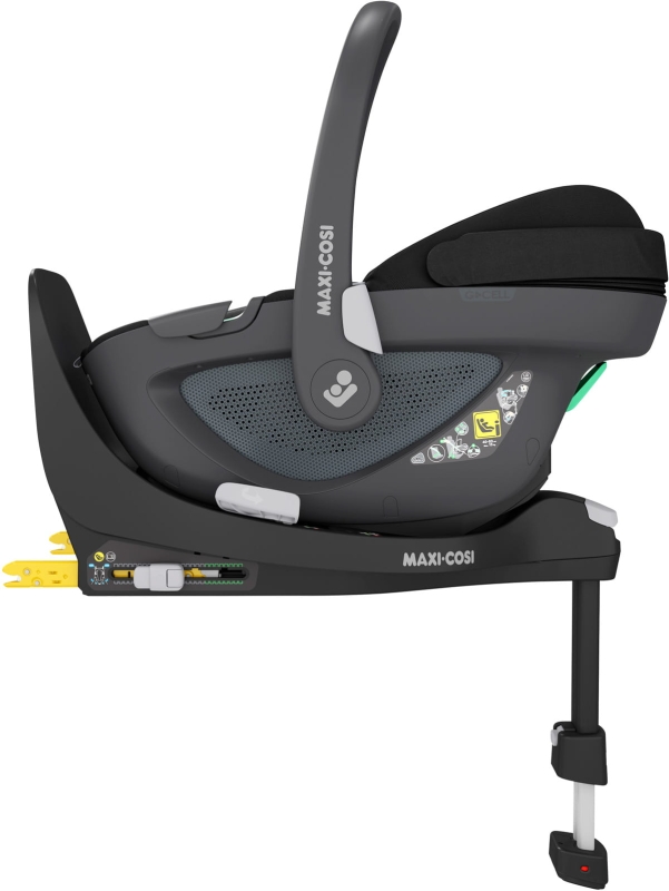 8044672110_2021_maxicosi_carseat_babycarseat_pebble360_black_essentialblack_onbase_side.jpg