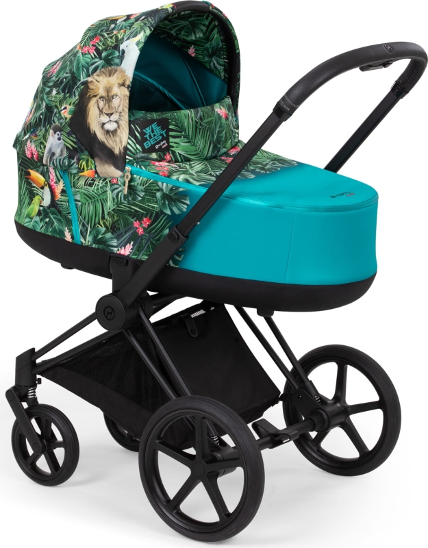 CYB_21_DJKhaled_PriamLuxCarryCot_EU_y315_WTBB_Priam_BLK_screen_ultra_HD.jpg