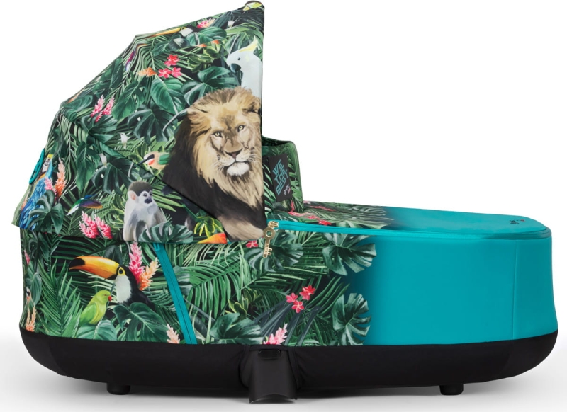 CYB_21_DJKhaled_PriamLuxCarryCot_EU_y270_WTBB_screen_ultra_HD.jpg