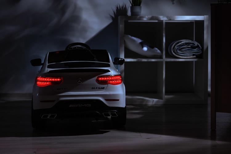 Toyz Mercedes Amg GLC 63s - auto na akumulator | White