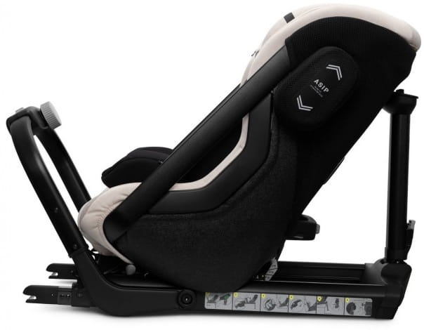 one-i-size-car-seat-61-125-cm-(2).jpg