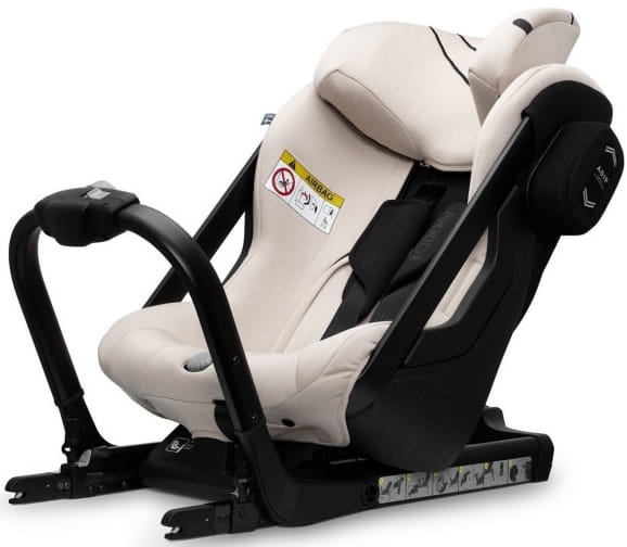 one-i-size-car-seat-61-125-cm.jpg