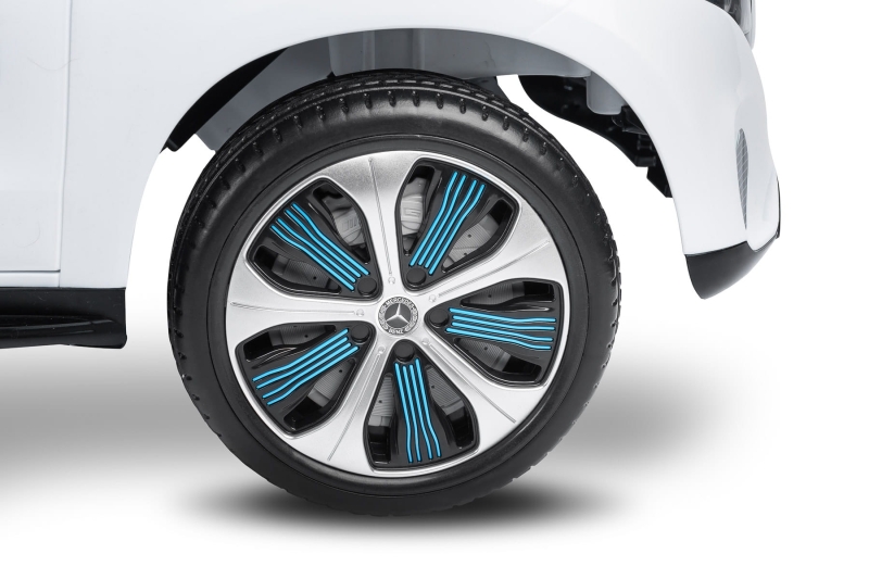 mercedes-EQC-White-3.jpg