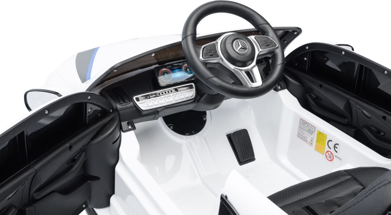 mercedes-EQC-White-5.jpg