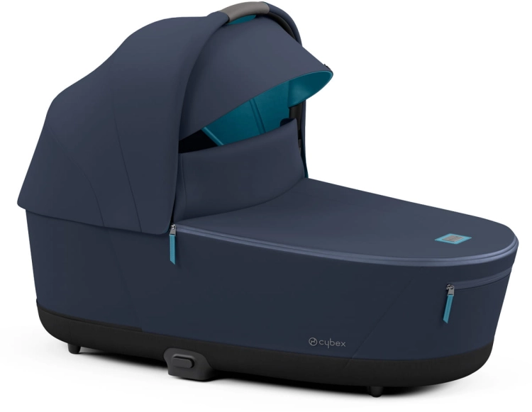 Priam_LuxCarryCot_NUBL_Sunvisor.jpg