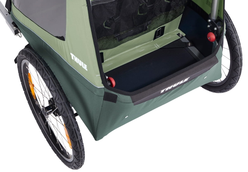 Thule_Coaster_XT_Basil-Green_Cargo.jpg