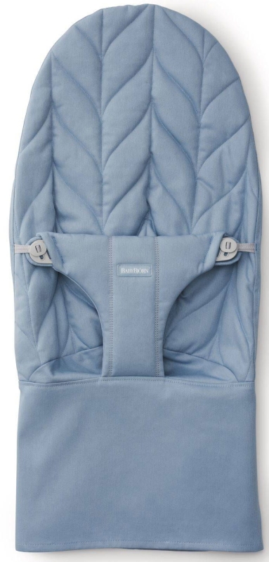 babybjornposzyciecottonpetalguiltniebieski3.jpg