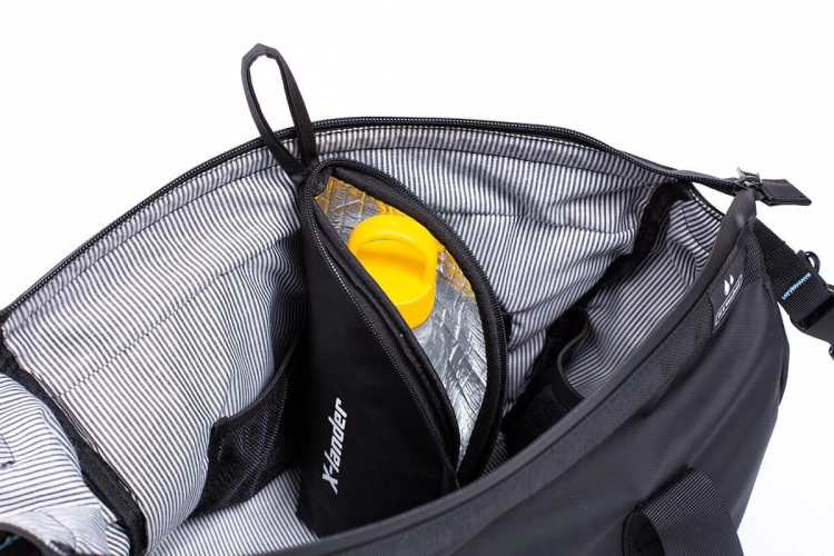 x-rollbag_interior_2.jpg