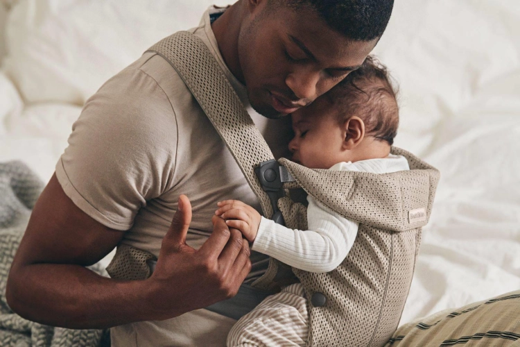 BabyBjorn Baby Carrier Mini Cotton – małe nosidełko dla noworodka | Grey Beige