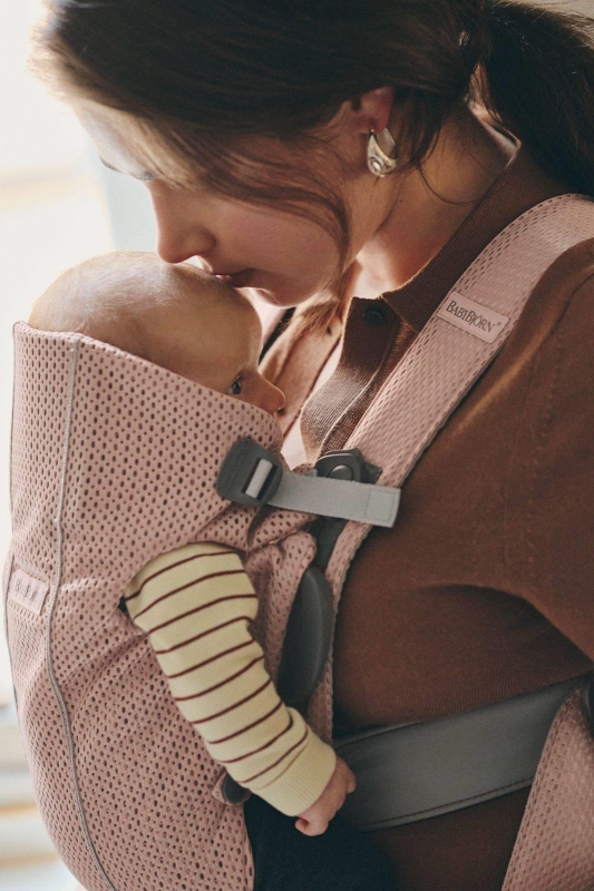 BabyBjorn Baby Carrier Mini Cotton – małe nosidełko dla noworodka | Zgaszony Róż