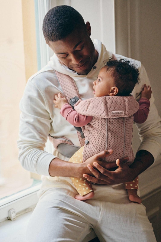 BabyBjorn Baby Carrier Mini Cotton – małe nosidełko dla noworodka | Zgaszony Róż