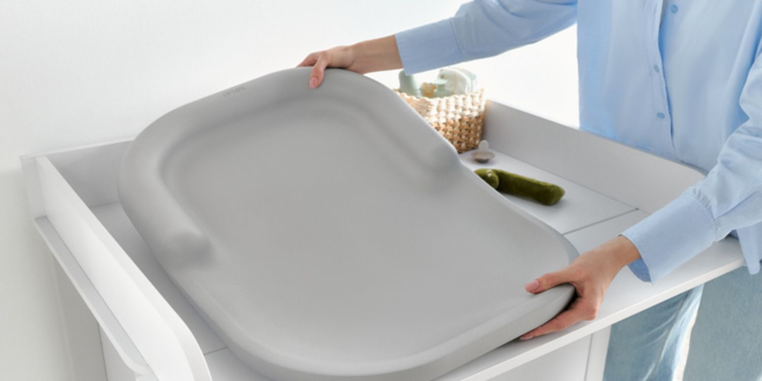 Anex Tumi Changing Pad June